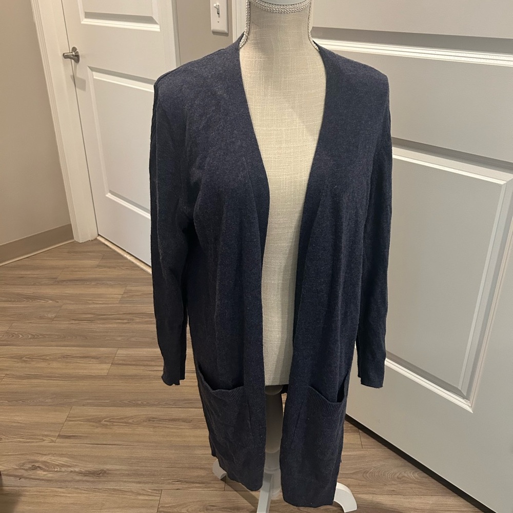 Navy Blue Womens Open Cardigan - no buttons -Large- never worn